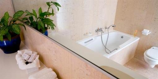 фото отеля Milkwood Bay Guest House