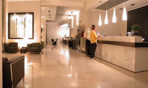 фото отеля Holiday Inn Cosenza