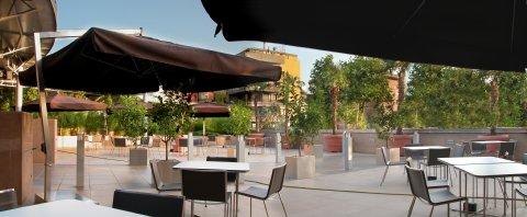 фото отеля Holiday Inn Cosenza
