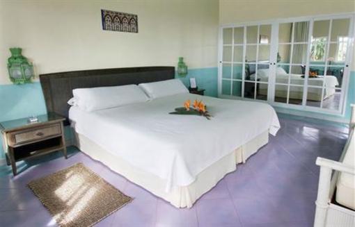 фото отеля Dos Mares Beach Hotel Tarifa