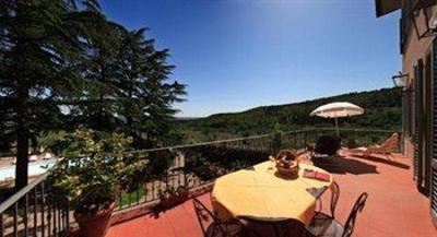 фото отеля Villa La Grotta Loro Ciuffenna