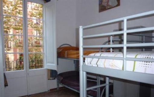 фото отеля After Hostel Barcelona
