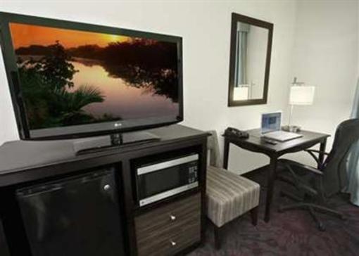 фото отеля Hampton Inn and Suites Winnie