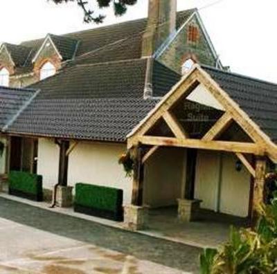 фото отеля Bells Hotel and the Forest of Dean Golf & Bowls Club