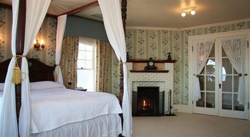 фото отеля Martine Inn Pacific Grove