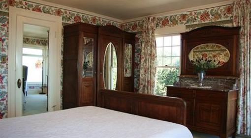фото отеля Martine Inn Pacific Grove