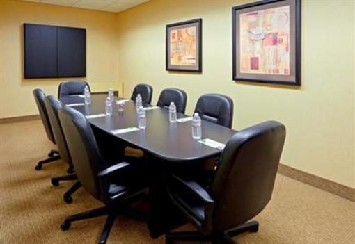 фото отеля Holiday Inn East Windsor