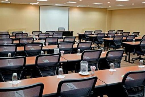 фото отеля Holiday Inn East Windsor