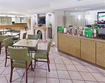 фото отеля La Quinta Inn Galveston