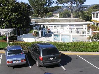 фото отеля Monterey Bay Lodge