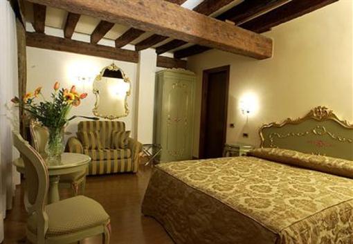 фото отеля Hotel Al Ponte Mocenigo