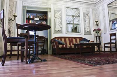 фото отеля Miseria e Nobilta Bed and Breakfast