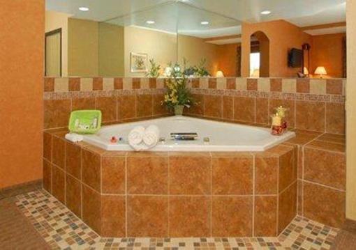 фото отеля Comfort Inn Cheektowaga