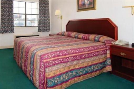 фото отеля Nashville Airport Inn & Suites