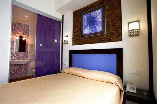 фото отеля Hotel Doña Lola Seville