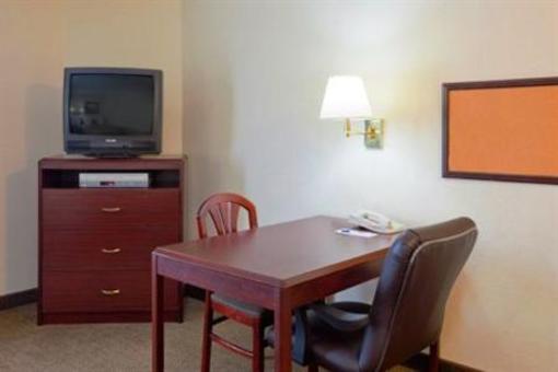фото отеля Candlewood Suites Birmingham