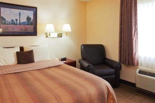 фото отеля Candlewood Suites Birmingham