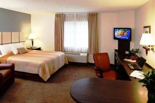 фото отеля Candlewood Suites Birmingham