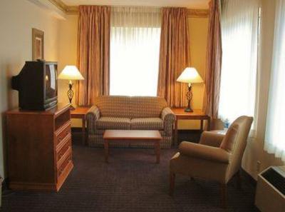 фото отеля Holiday Inn Express Gainesville I-75 SW