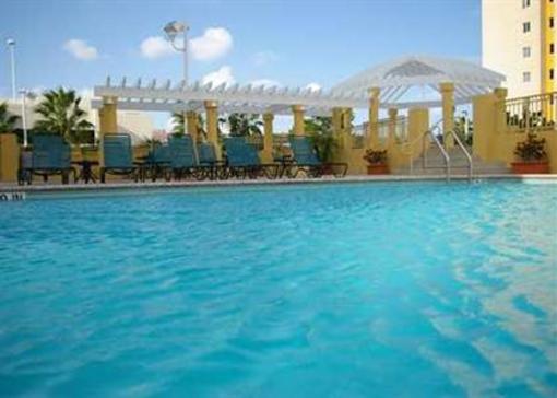 фото отеля Hampton Inn & Suites Airport South Blue Lagoon Miami