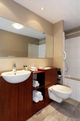 фото отеля Quest Newmarket Serviced Apartments