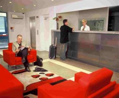 фото отеля Quest Newmarket Serviced Apartments