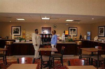 фото отеля Hampton Inn Selma
