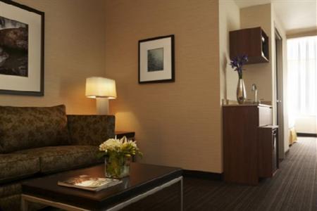 фото отеля Holiday Inn Express Hotel & Suites Southwest Vaughan