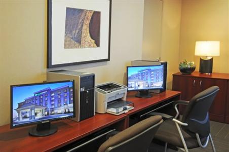 фото отеля Holiday Inn Express Hotel & Suites Southwest Vaughan