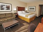 фото отеля Holiday Inn Express Hotel & Suites Southwest Vaughan