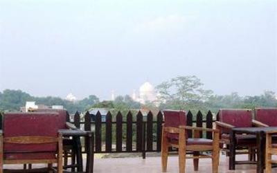 фото отеля Hotel Dawat Palace