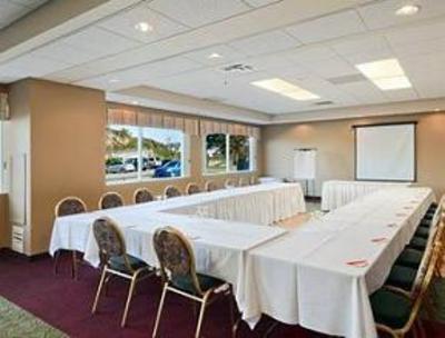 фото отеля Howard Johnson Fort Howe Plaza And Convention Center