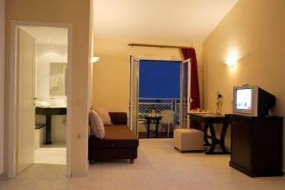 фото отеля Hotel & Suites Gouves Mare
