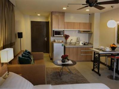 фото отеля Azalea Residences Baguio