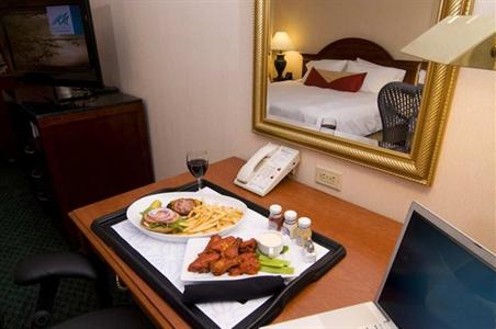 фото отеля Hilton Garden Inn Airport Portland (Maine)