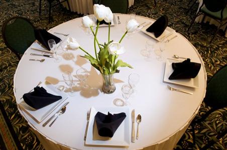 фото отеля Hilton Garden Inn Airport Portland (Maine)