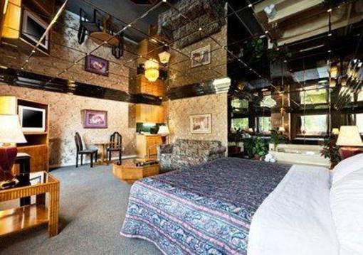 фото отеля Econo Lodge Brossard