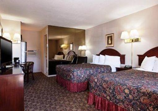 фото отеля Econo Lodge Brossard