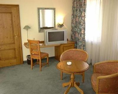фото отеля Hotel Limmerhof Taufkirchen