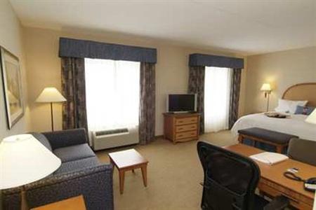 фото отеля Hampton Inn & Suites Guelph