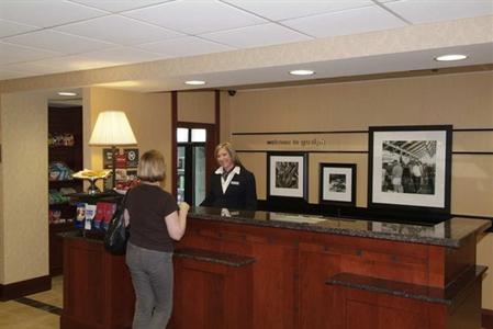 фото отеля Hampton Inn & Suites Guelph