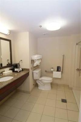 фото отеля Hampton Inn & Suites Guelph
