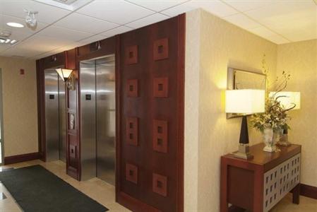 фото отеля Hampton Inn & Suites Guelph