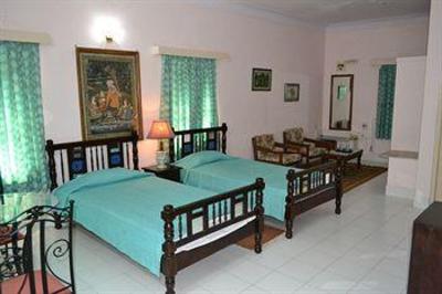 фото отеля Suryaa Villa