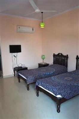фото отеля Suryaa Villa