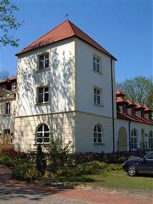 фото отеля Hotel Schloss Schorssow