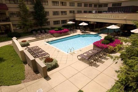 фото отеля DoubleTree Suites by Hilton Indianapolis-Carmel