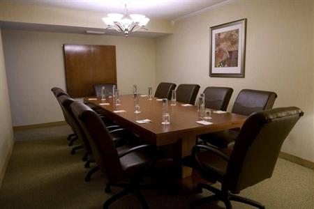 фото отеля DoubleTree Suites by Hilton Indianapolis-Carmel