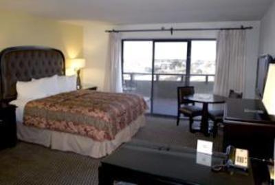 фото отеля BEST WESTERN Encinitas Inn & Suites at Moonlight Beach