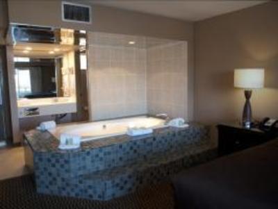 фото отеля BEST WESTERN Encinitas Inn & Suites at Moonlight Beach